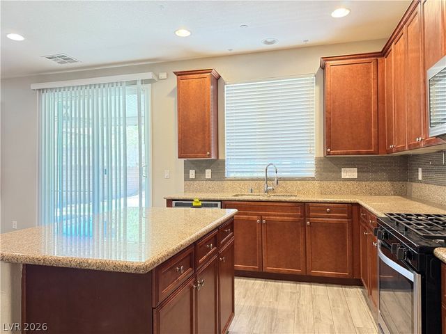 6309 Patriot Wave Street, North Las Vegas, NV 89031
