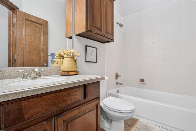 12261 Little Oak Circle, Guthrie, OK 73044