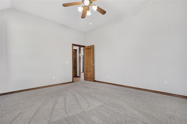12261 Little Oak Circle, Guthrie, OK 73044