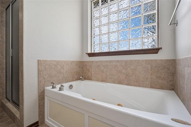 12261 Little Oak Circle, Guthrie, OK 73044