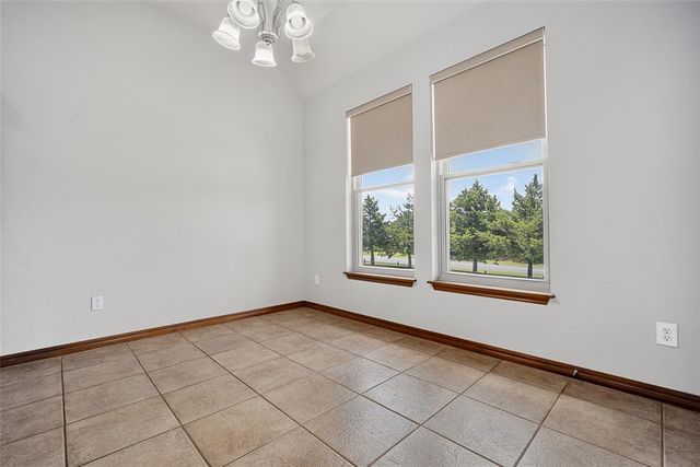 12261 Little Oak Circle, Guthrie, OK 73044