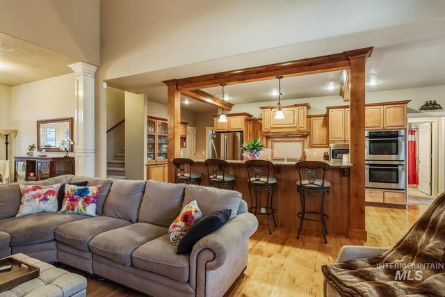 2104 E Sidewinder, Meridian, ID 83646