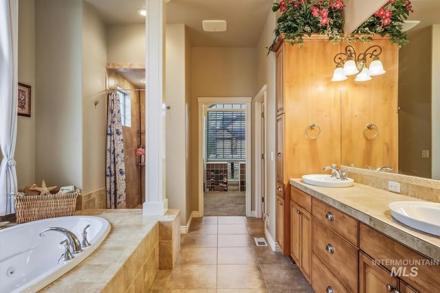 2104 E Sidewinder, Meridian, ID 83646