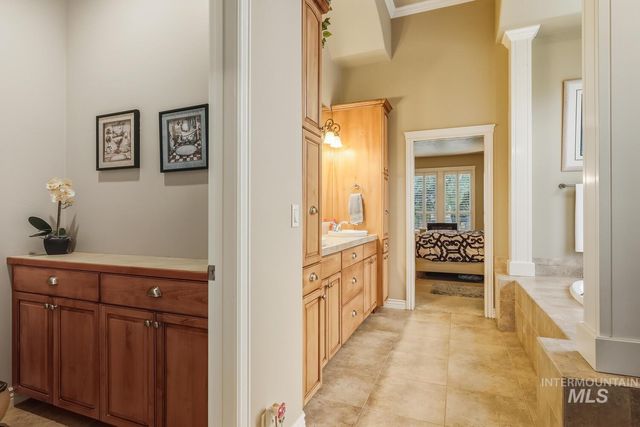 2104 E Sidewinder, Meridian, ID 83646