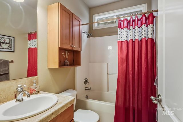 2104 E Sidewinder, Meridian, ID 83646