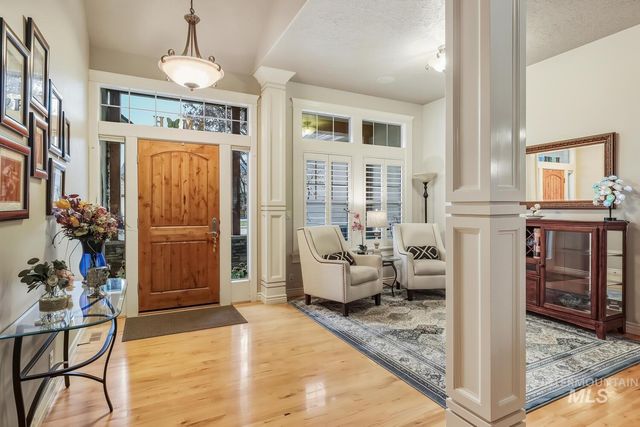 2104 E Sidewinder, Meridian, ID 83646