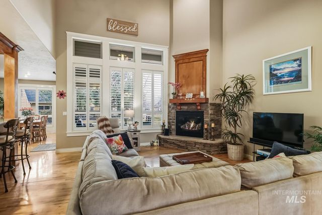 2104 E Sidewinder, Meridian, ID 83646