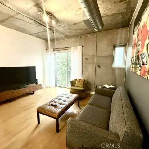 645 W 9th 425, Los Angeles, CA 90015