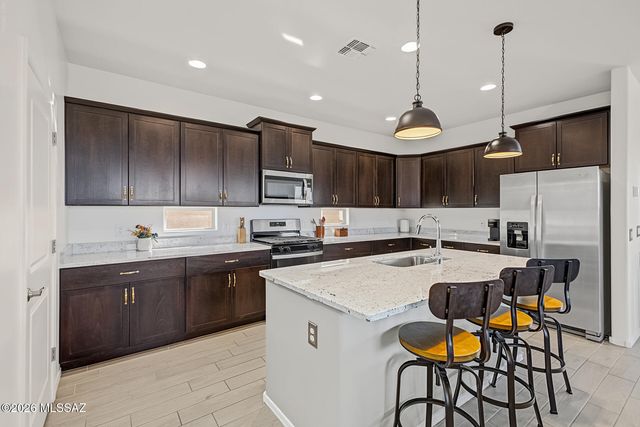 465 N Spring Flower Drive, Tucson, AZ 85748