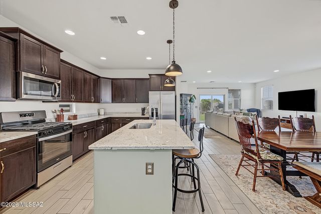 465 N Spring Flower Drive, Tucson, AZ 85748
