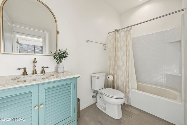465 N Spring Flower Drive, Tucson, AZ 85748