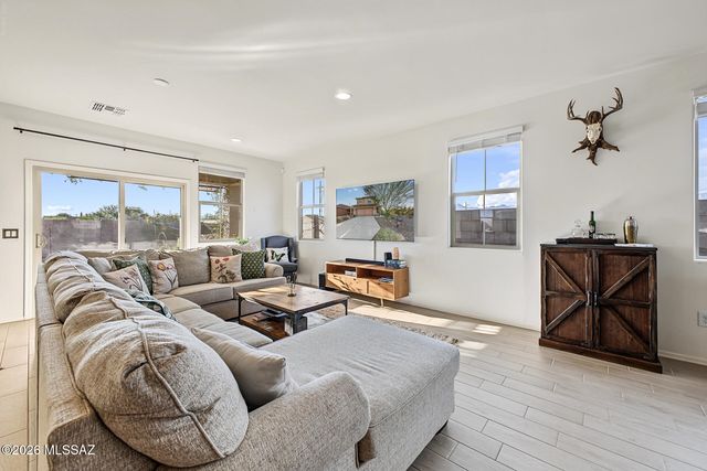465 N Spring Flower Drive, Tucson, AZ 85748