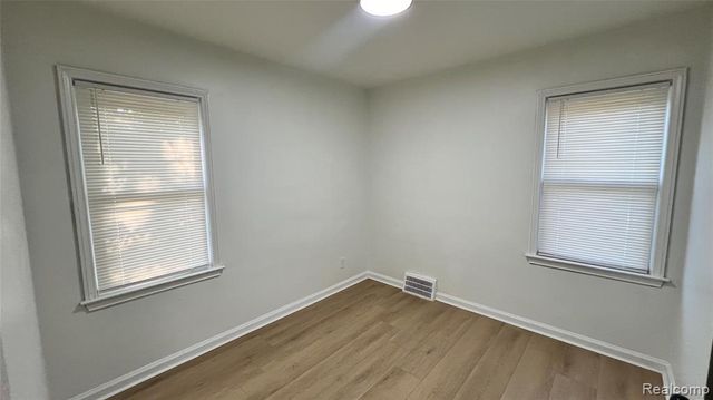 19546 Fairport Street, Detroit, MI 48205