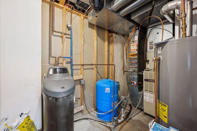 701 Parkview Lane, Champlin, MN 55316