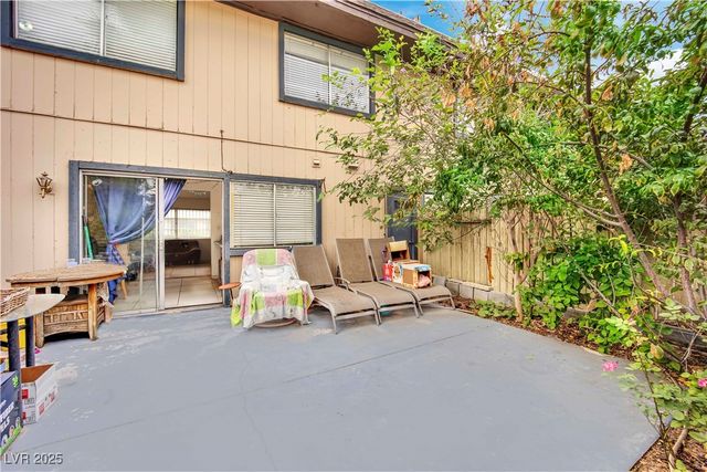 6133 Meadowgrass Lane, Las Vegas, NV 89103