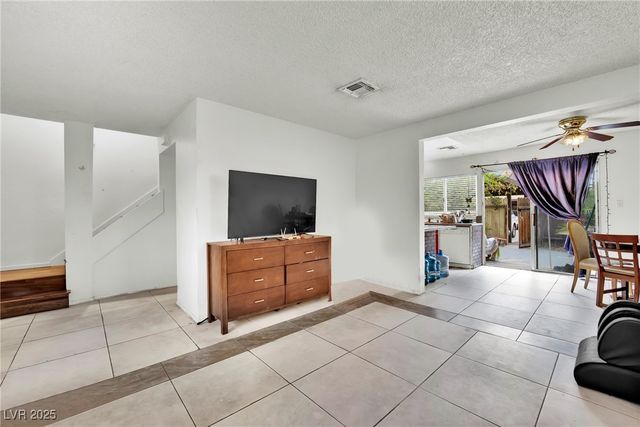 6133 Meadowgrass Lane, Las Vegas, NV 89103