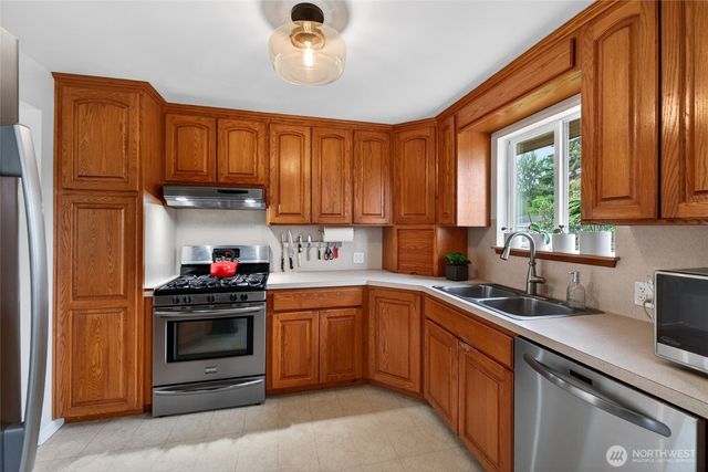 13332 173rd Avenue SE, Renton, WA 98059