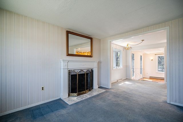 18 Stonewall Drive, Woburn, MA 01801