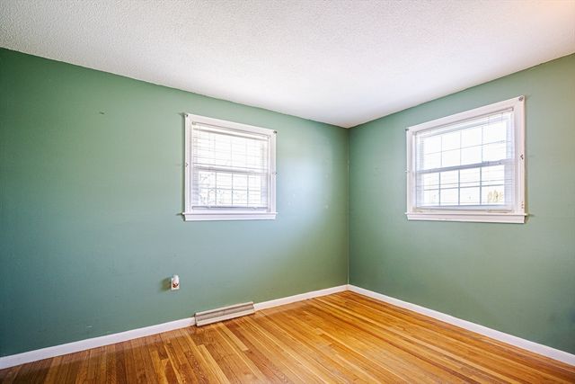 18 Stonewall Drive, Woburn, MA 01801