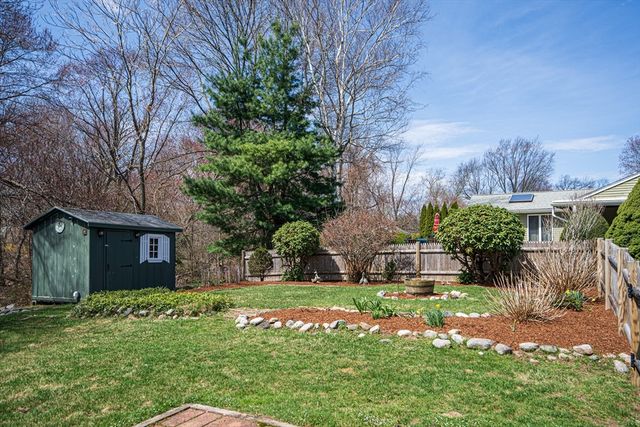 18 Stonewall Drive, Woburn, MA 01801