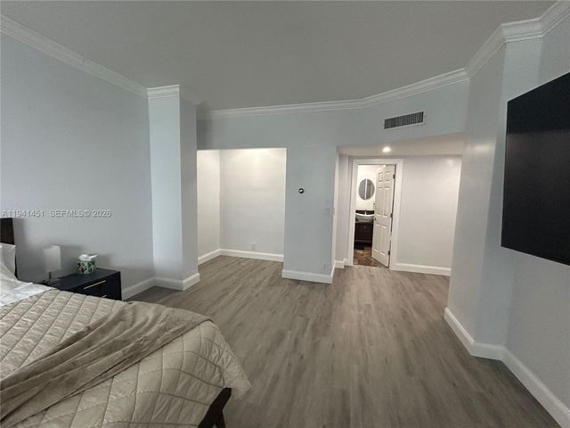 4001 S Ocean Dr PH11, Hollywood, FL 33019