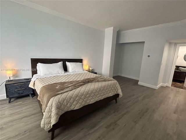 4001 S Ocean Dr PH11, Hollywood, FL 33019