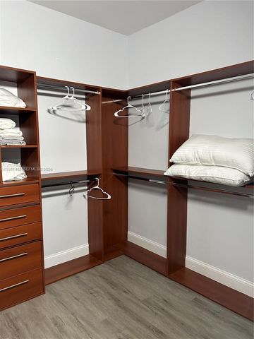 4001 S Ocean Dr PH11, Hollywood, FL 33019