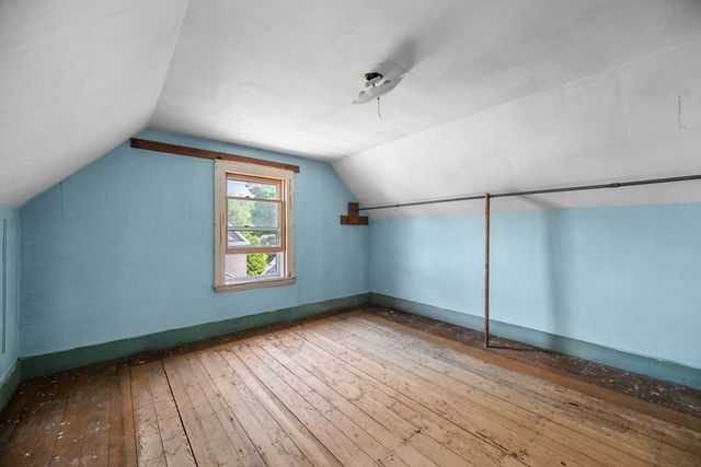 17 Heywood Ave, Melrose, MA 02176