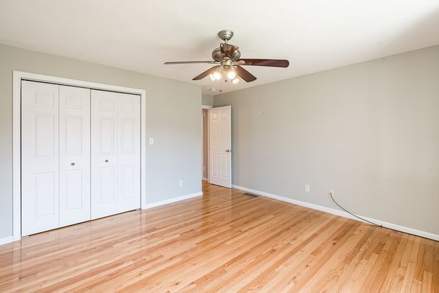 61 Hillview Ln 61, Northbridge, MA 01588