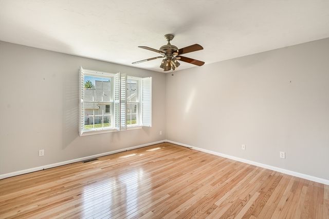 61 Hillview Ln 61, Northbridge, MA 01588