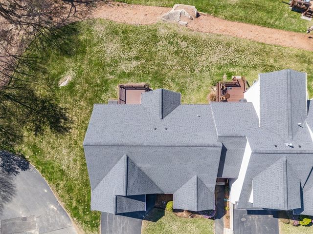 61 Hillview Ln 61, Northbridge, MA 01588