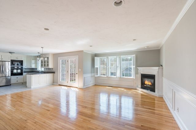 61 Hillview Ln 61, Northbridge, MA 01588