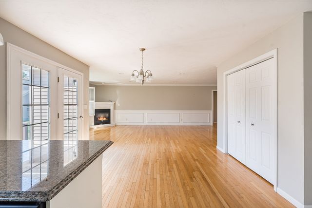 61 Hillview Ln 61, Northbridge, MA 01588