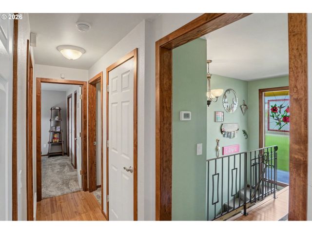 1253 Highland Ct, Stayton, OR 97383