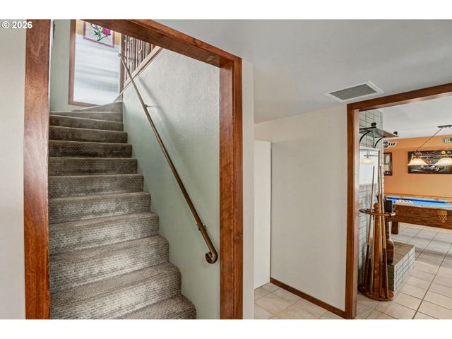 1253 Highland Ct, Stayton, OR 97383