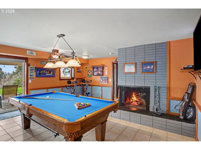 1253 Highland Ct, Stayton, OR 97383