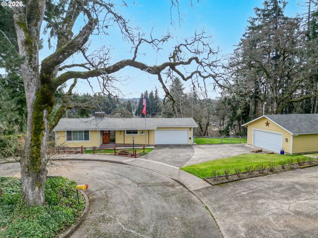 1253 Highland Ct, Stayton, OR 97383