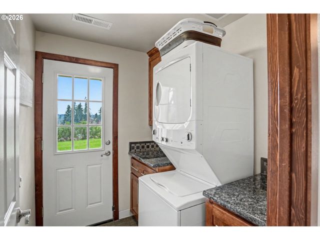 1253 Highland Ct, Stayton, OR 97383