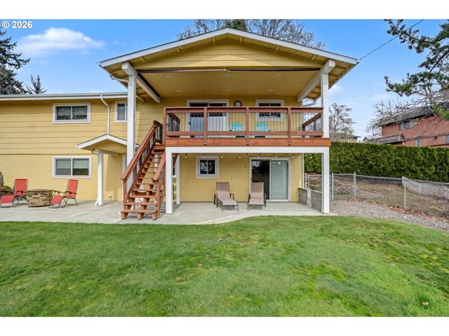 1253 Highland Ct, Stayton, OR 97383