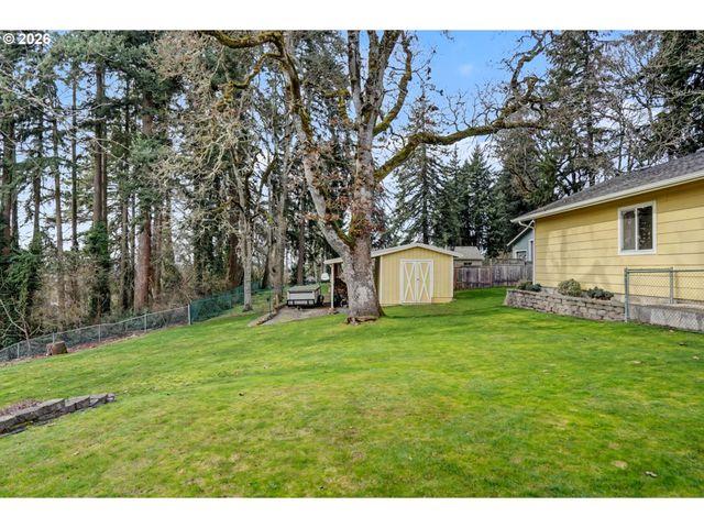 1253 Highland Ct, Stayton, OR 97383