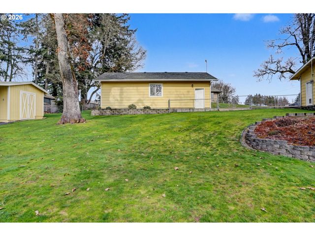 1253 Highland Ct, Stayton, OR 97383