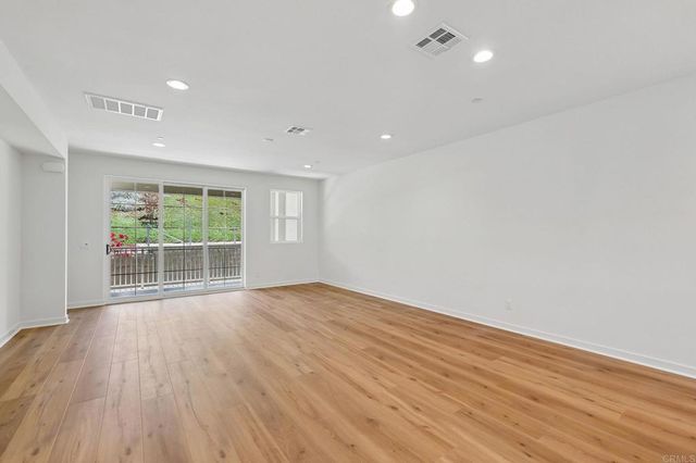 4949 Thistle Way, Carlsbad, CA 92008