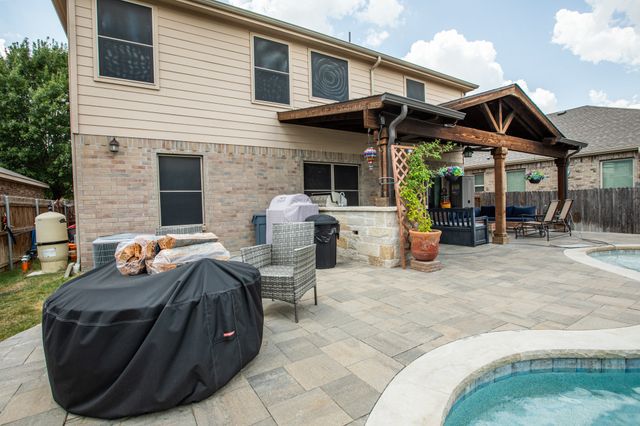 8928 Winding Valley Drive, Fort Worth, TX 76244