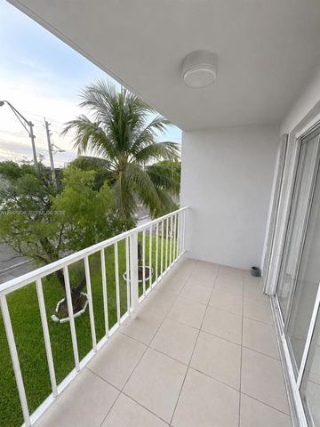555 NE 123rd Street 215-D, North Miami, FL 33161