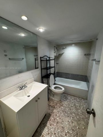 555 NE 123rd Street 215-D, North Miami, FL 33161