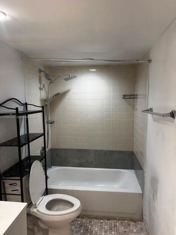 555 NE 123rd Street 215-D, North Miami, FL 33161