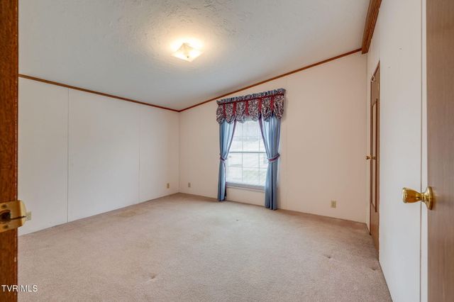 518 Kitzmiller Road, Kingsport, TN 37663