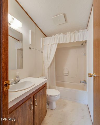 518 Kitzmiller Road, Kingsport, TN 37663