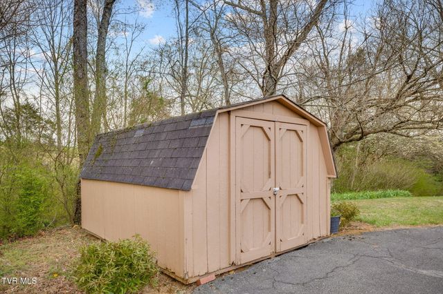 518 Kitzmiller Road, Kingsport, TN 37663