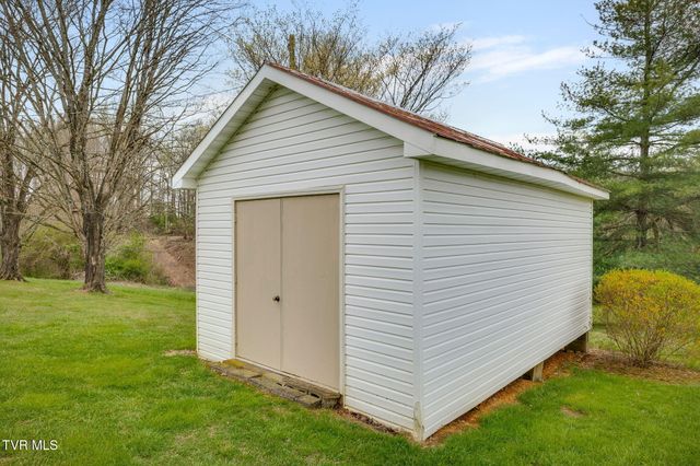 518 Kitzmiller Road, Kingsport, TN 37663